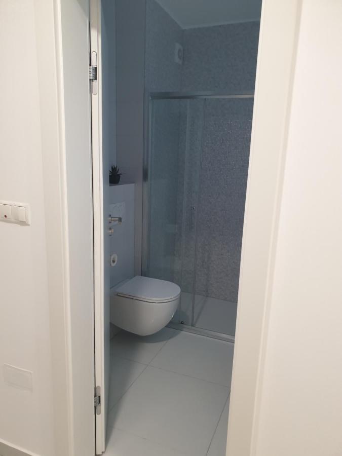 Apartman Viktoria Tuzla Luaran gambar