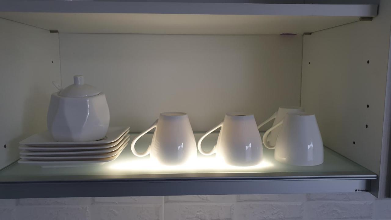 Apartman Viktoria Tuzla Luaran gambar